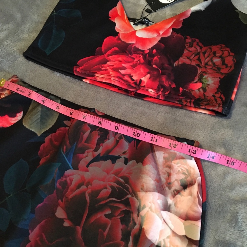 Boohoo Skirt Set - Picture 9 of 12